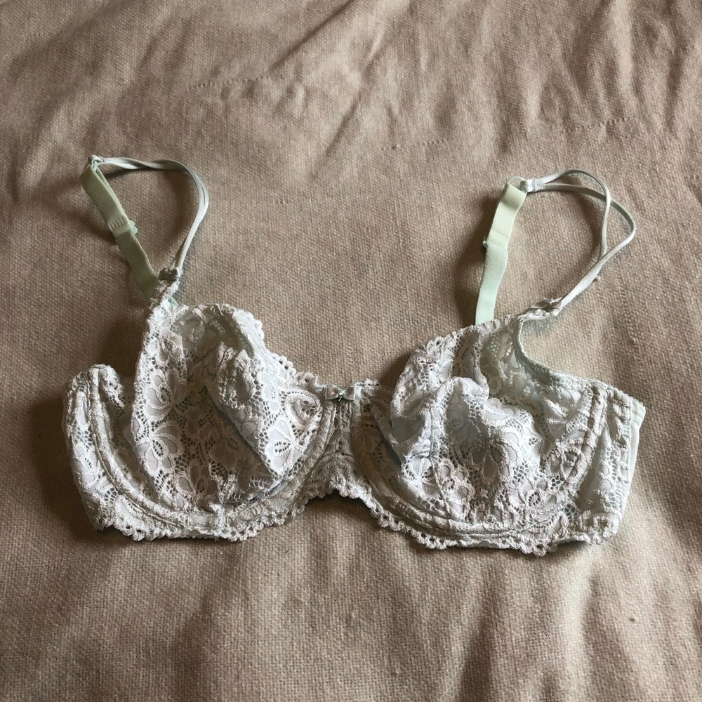 Vintage mint green Triumph Elle lace bra size 36D